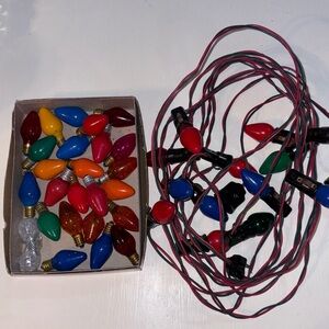 1940s-Vintage C7 Christmas lights 14 bulb.